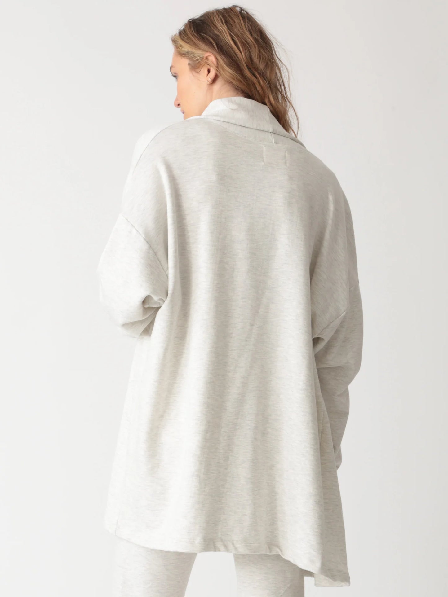 Luxe Fleece Lounge Shawl - Light Heather Grey