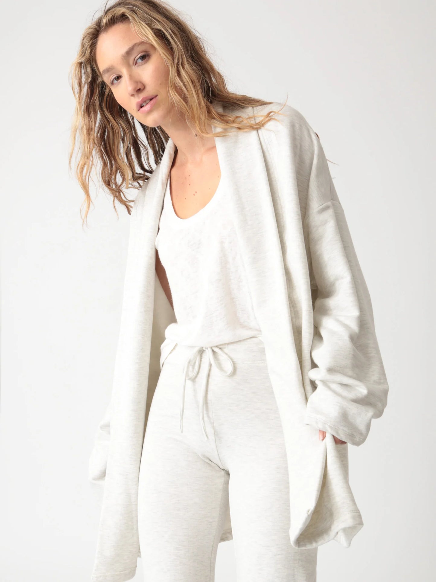 Luxe Fleece Lounge Shawl - Light Heather Grey