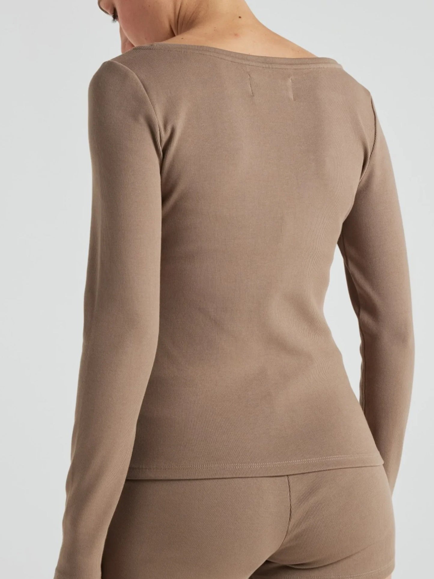 Serene Rib Long Sleeve Top in Pine Bark