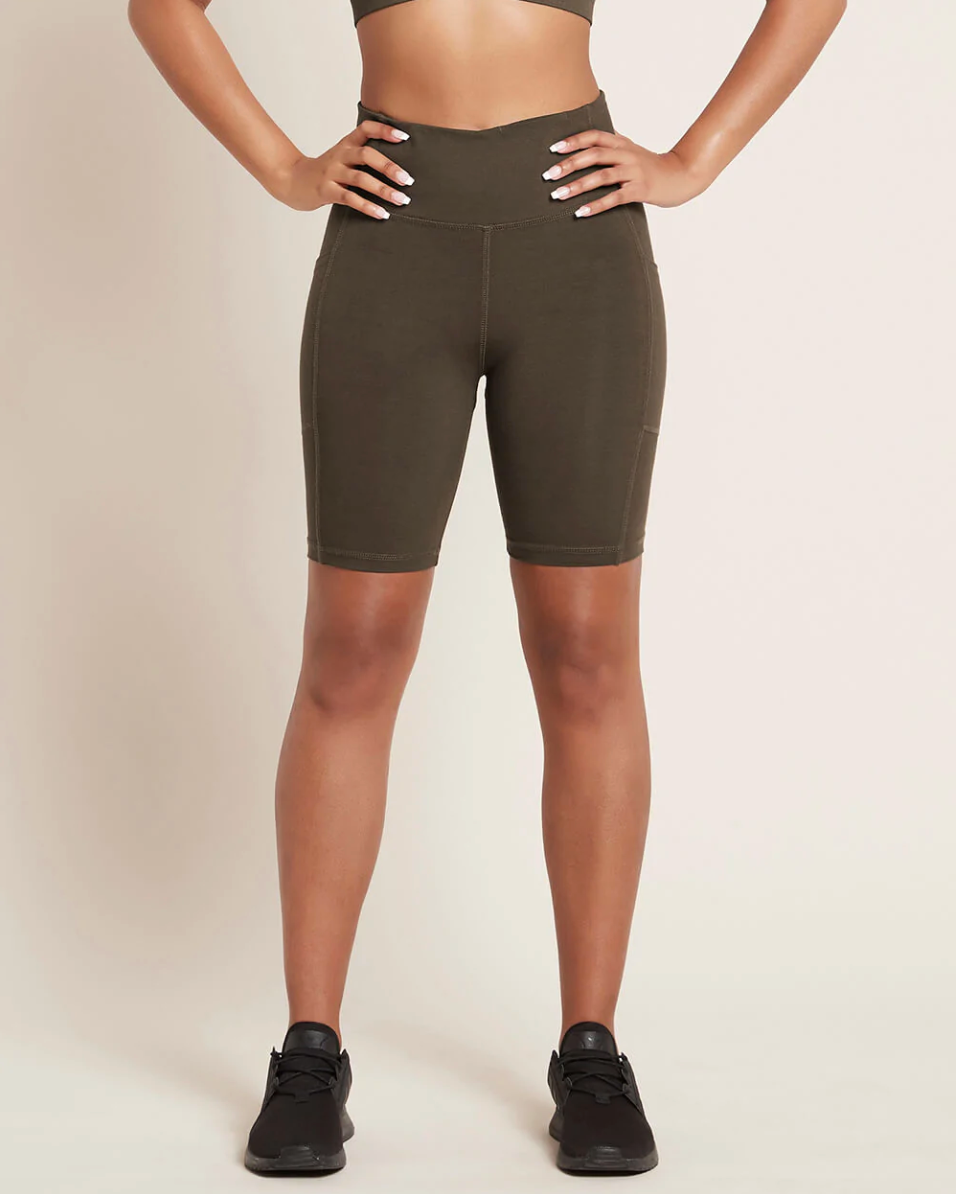 Bamboo Viscose + Organic Cotton High-Waisted 8" Short with Pockets