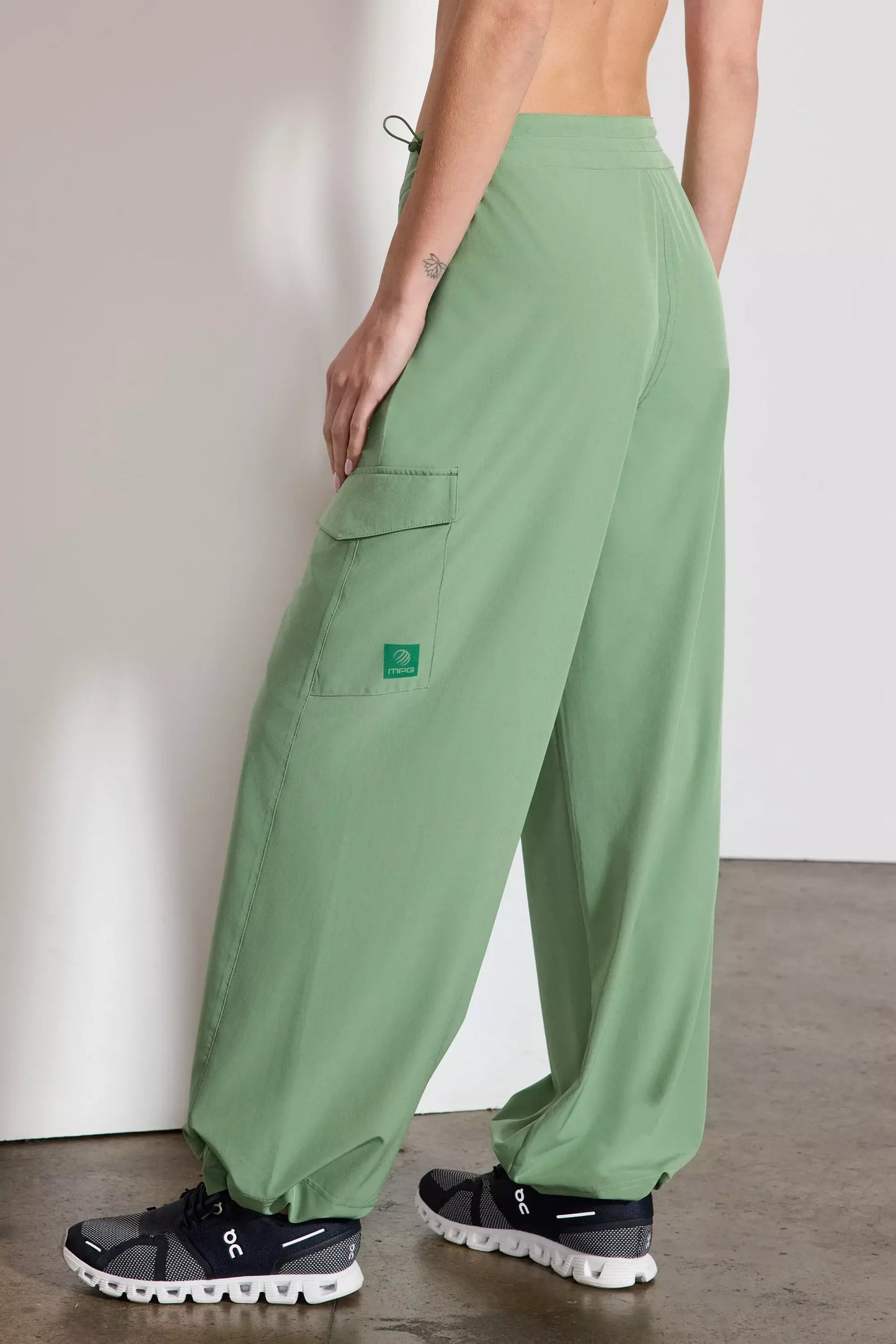 Inspire Cargo Pant - Hedge Green