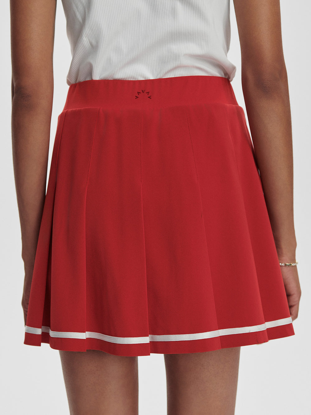 Haute Red Clarendon 2.0 High-Rise Skort 16"