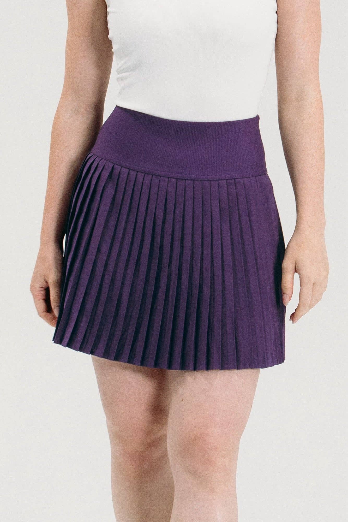 Foray Golf - Pleated Performance Skirt: Plum / M