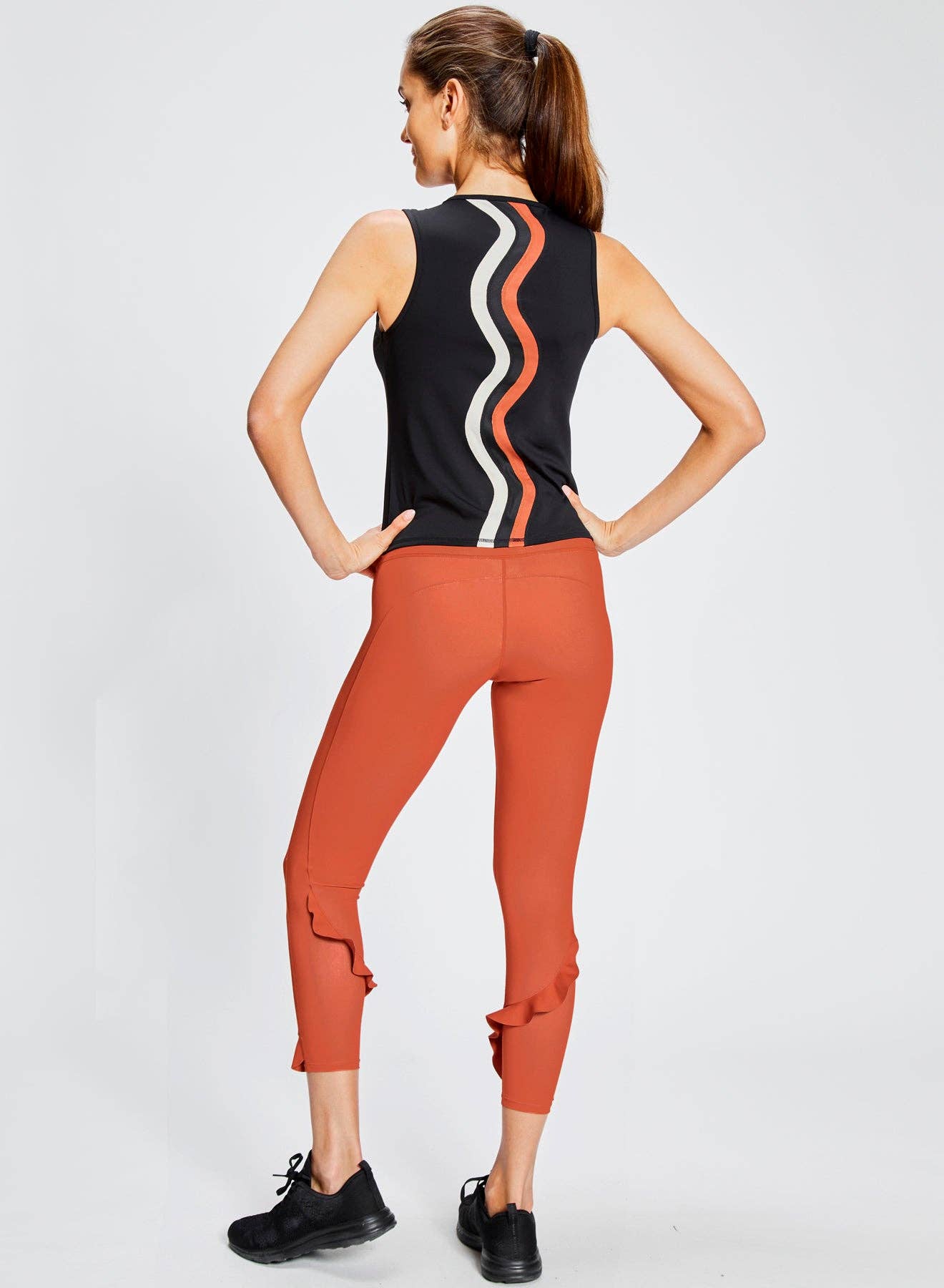 Urban Savage - Ruffle Legging: Black / M