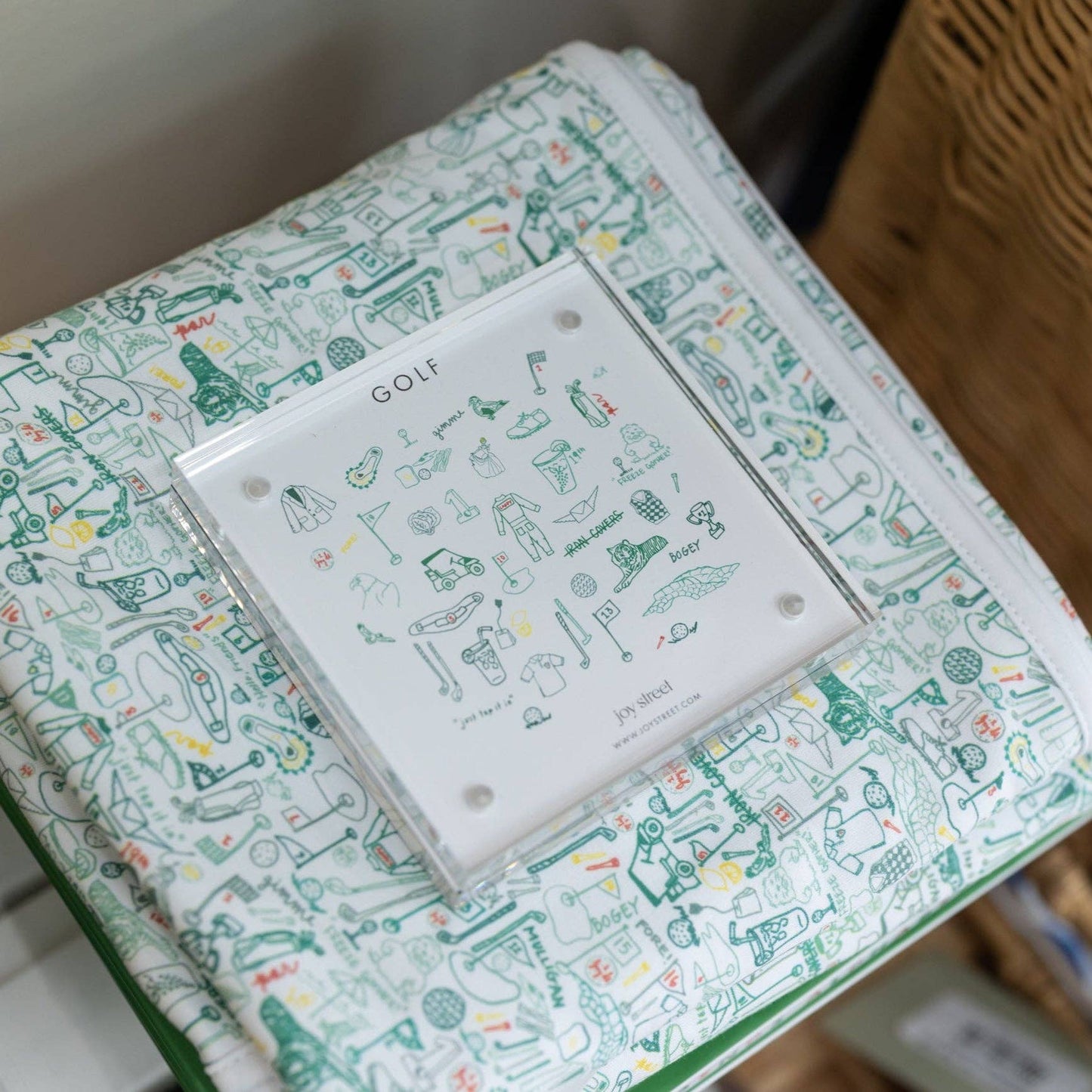 Joy Street - Golf Kids Crewneck Sweatshirt: Golf - Putting Green / 6-7